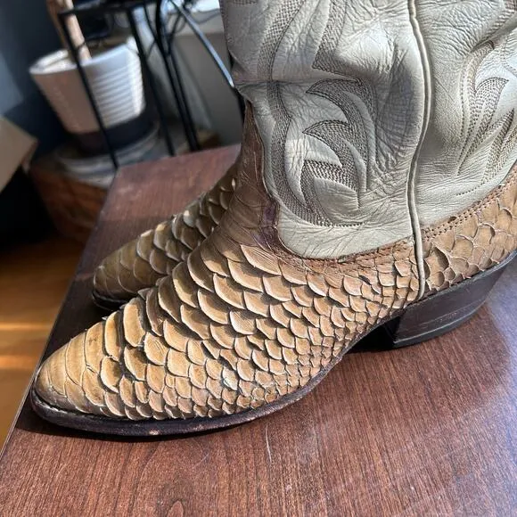 Vintage NOCONA PYTHON COWBOY BOOTS MEN'S SIZE 8.5 cream
