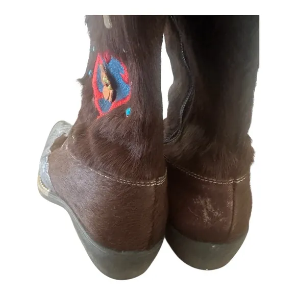 Vintage Oilily Embroidered Cow Hide Brown Western Boots 35