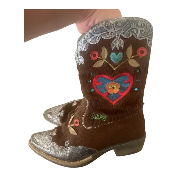 Vintage Oilily Embroidered Cow Hide Brown Western Boots 35