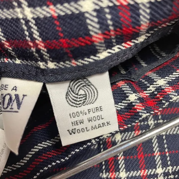 Vintage Pendleton Navy   Red Pleated Plaid Skirt Sz 14P 100% Virgin Wool A Line