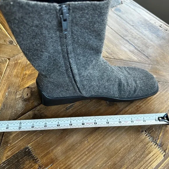 Vintage Prada gray wool boots.