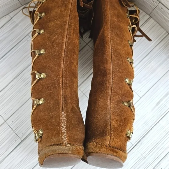 Vintage Suede Lace Up Moccasin Fringe Boots in Umber Brown Women's Size 5