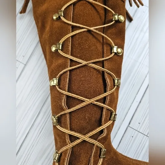 Vintage Suede Lace Up Moccasin Fringe Boots in Umber Brown Women's Size 5