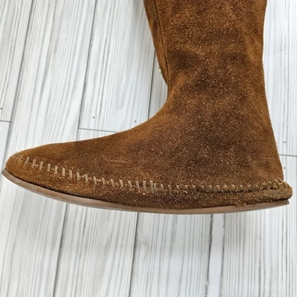 Vintage Suede Lace Up Moccasin Fringe Boots in Umber Brown Women's Size 5