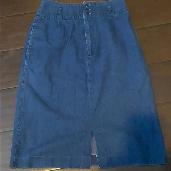 Vintage tag Calvin Klein Modest Jean Skirt 12