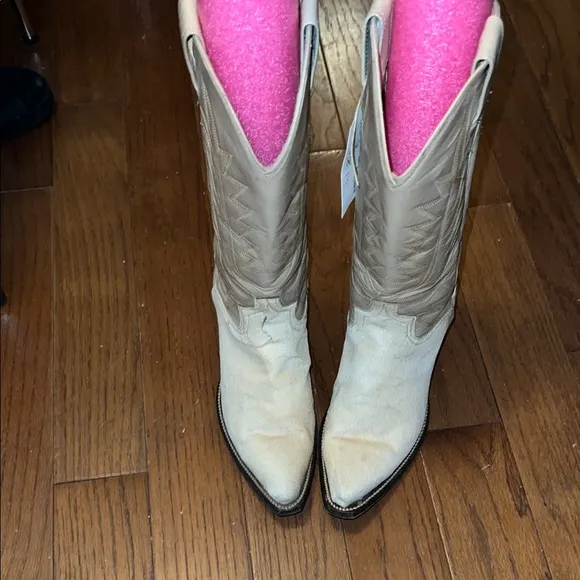 Vintage Tan Calf-Hair Western Women's Boots from Mexico