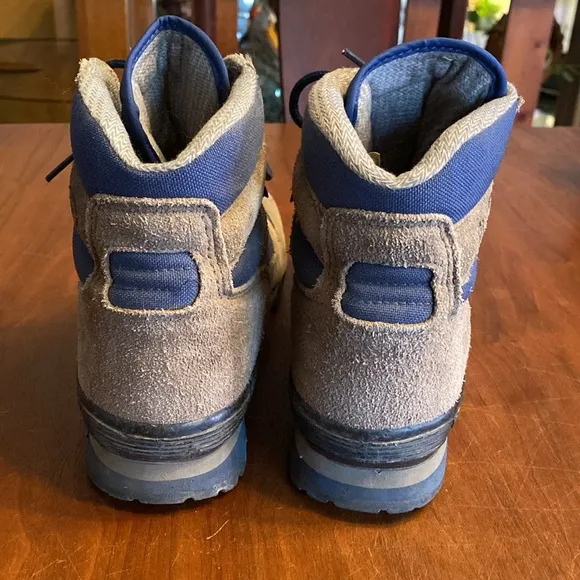 Vintage Vasque Hiking Boots