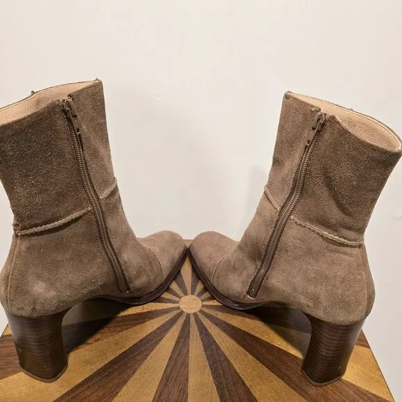 Vintage Y2K 90s 8.5 Suede Leather Square Toe Stitched Boot Minimalist Boho