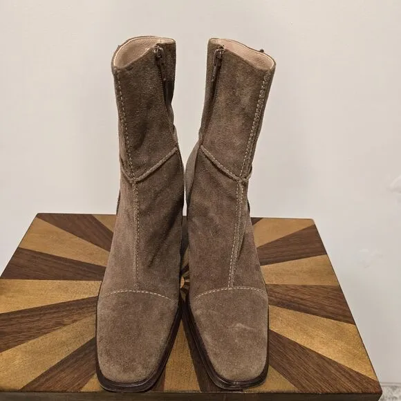 Vintage Y2K 90s 8.5 Suede Leather Square Toe Stitched Boot Minimalist Boho