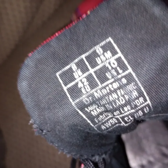 Vintage Y2K Dr Martens Docs Plaid Retro Goth Punk Like New 10