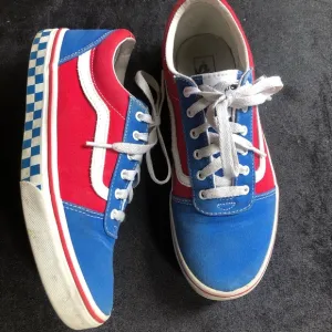 Vintage Y2K Vans Old Skool Red White Blue Checker Skateboard Canvas Sneakers 6Y