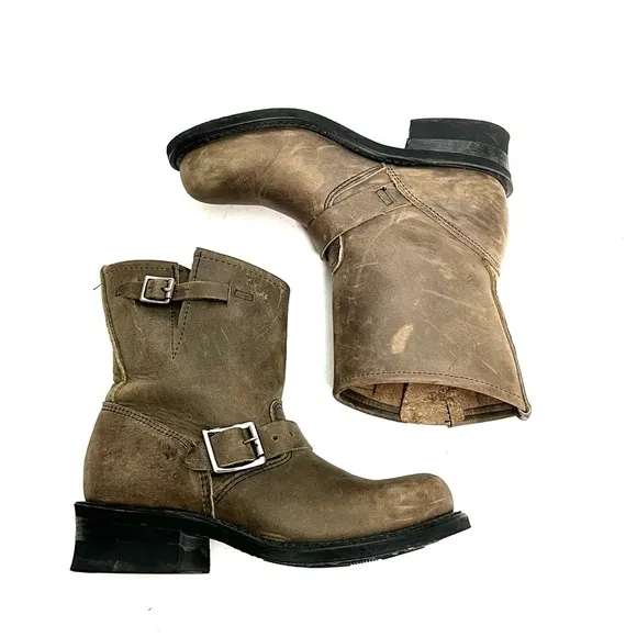 Vintage Y2K women’s tan nubuck leather dual buckle engineer boots