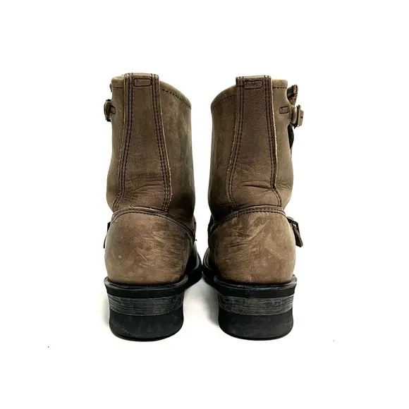 Vintage Y2K women’s tan nubuck leather dual buckle engineer boots