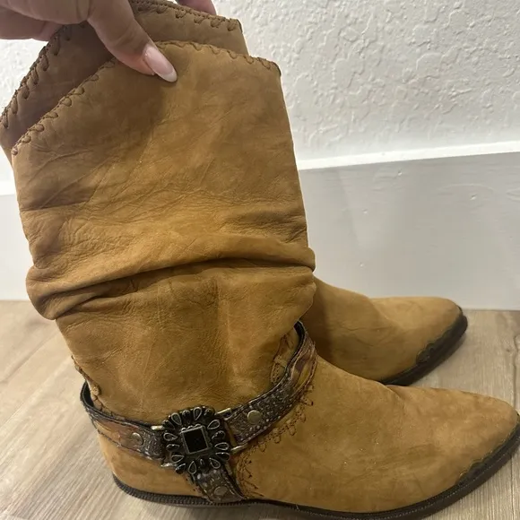 Vintage Zodiac Tan Leather Harness Cowboy Boots Size 7.5 Boho Western