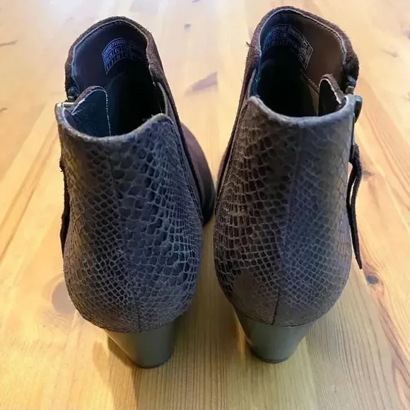 Vionic New Anne Leather &amp; Snakeskin Ankle Boots Booties Western Coastal Cowgirl