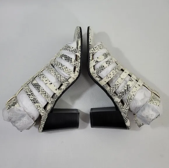 Vionic Sami Snake Print Heel Shoes Sz 9.5