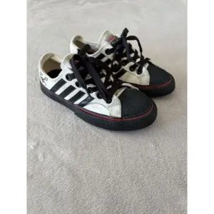 Vision Street Wear Duane Peters Low Top Punk Rock Shoes - Size‎ 4 - White/black