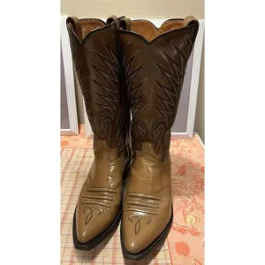 Vtg Dan Post Antique Brown Leather Pointed Toe Cowboy Boots Mens Size 7D 6154