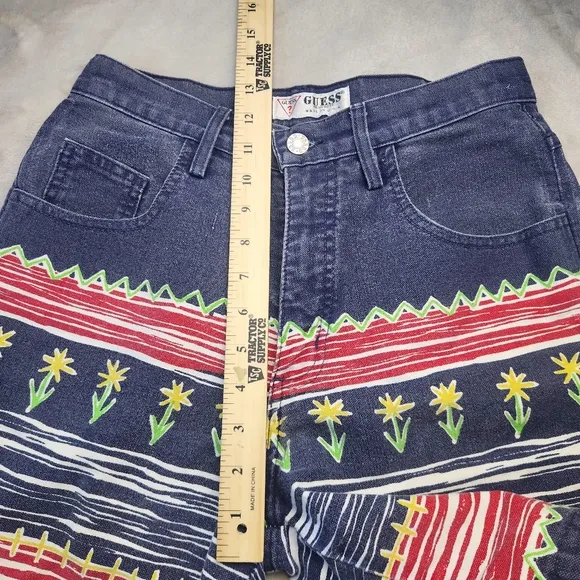 Vtg Guess Womens Shorts Denim Size 28 Festival Rave Hippie Floral 90s Summer HTF