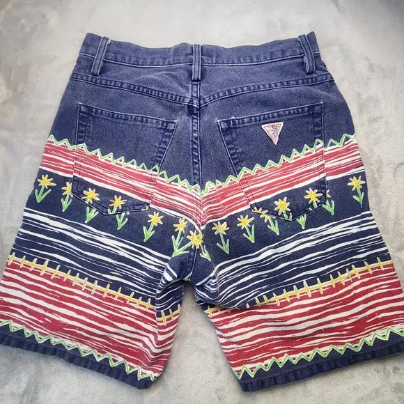 Vtg Guess Womens Shorts Denim Size 28 Festival Rave Hippie Floral 90s Summer HTF