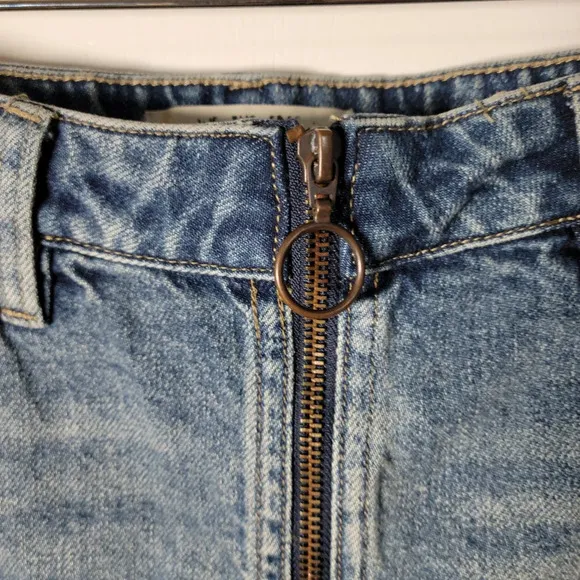 We The Free Free People Denim Mini Zip-Up Skirt | Free People Skirt | Size 26