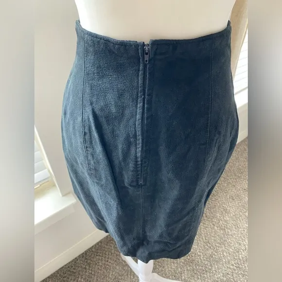 Wilson’s Vintage 100% Leather Skirt