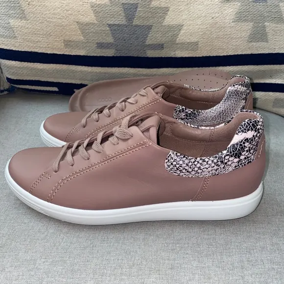 Woman's Sneakers &amp; Athletic Shoes ECCO Soft 7 Street Sneaker 2.0