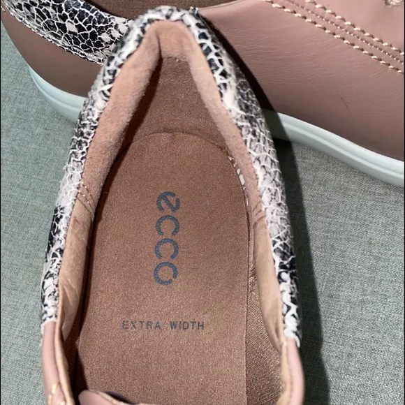 Woman's Sneakers &amp; Athletic Shoes ECCO Soft 7 Street Sneaker 2.0