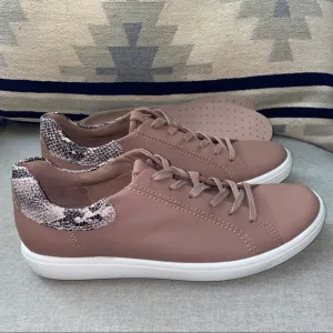 Woman's Sneakers &amp; Athletic Shoes ECCO Soft 7 Street Sneaker 2.0