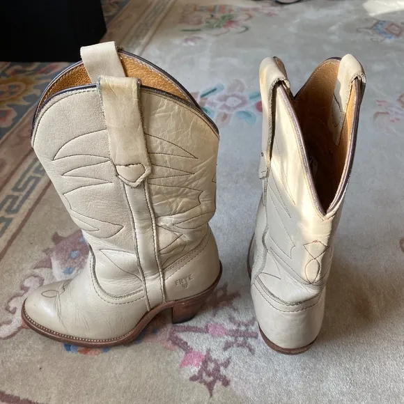 Women Frye Boots