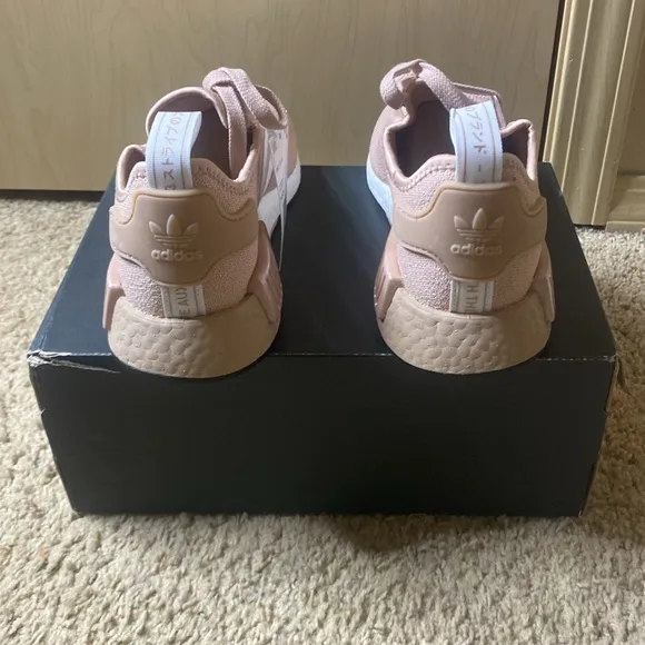 WOMEN'S Adidas NMD R1 Shoes Color: Ash Pearl Size: 8.5