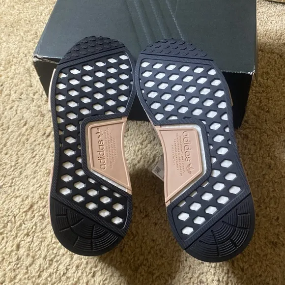 WOMEN'S Adidas NMD R1 Shoes Color: Ash Pearl Size: 8.5