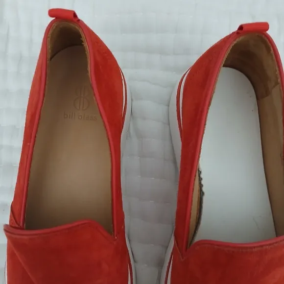 Women's Bill Blass Sutton Sneaker Cherry Tomato Suede Size 8 NWOB