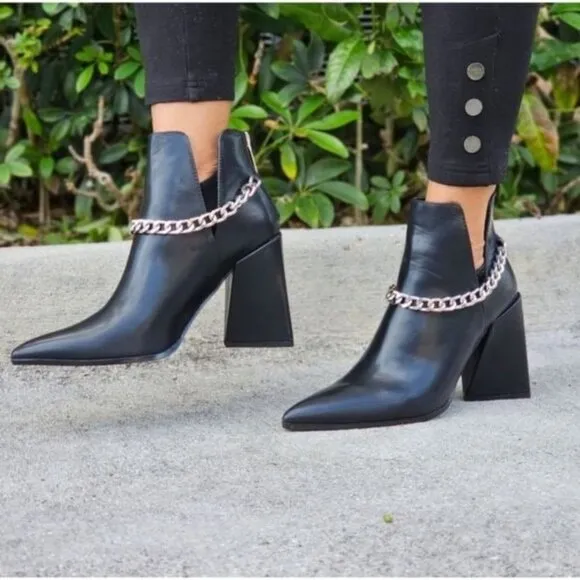 Women's Black Block Heel Chelsea Boots