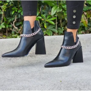 Women's Black Block Heel Chelsea Boots