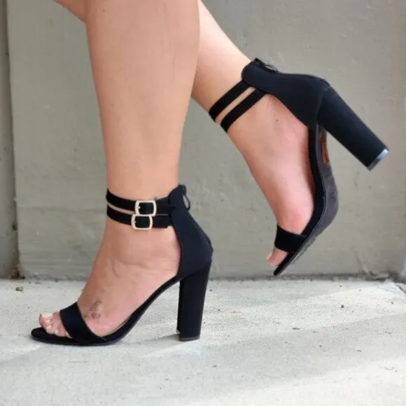 Women's Black Chunky Heeled Double Ankle Strap Sandals