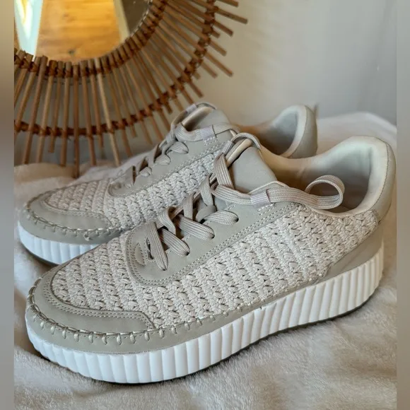 WOMEN'S DV BY DOLCE VITA FAY Woven Fabric Cream Shoe, Size 9 NWT