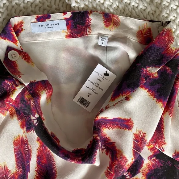 Women’s Equipment Skirt with Multi Color Palm Print size 4