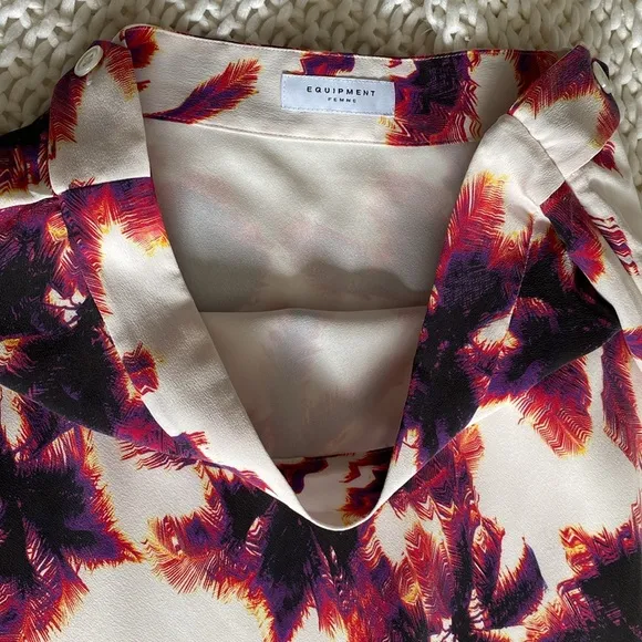 Women’s Equipment Skirt with Multi Color Palm Print size 4