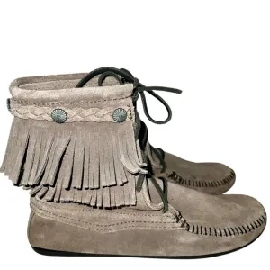 Women's Minnetonka Double Fringe Boots nwot size 8