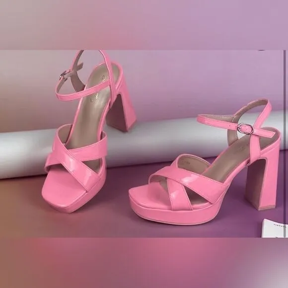 Women's Simple Platform Chunky Heel Sandal in Cosmic Pink! NWOT Size 36 (6)