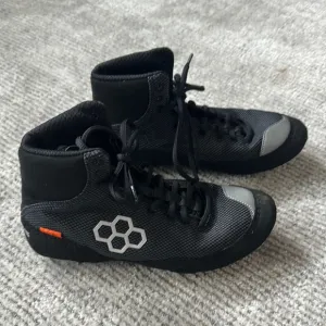 Wrestling shoes size 6 Black and Gray High-Top with Brass Knuckle Design