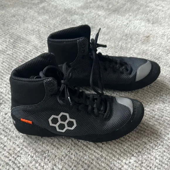 Wrestling shoes size 6 Black and Gray High-Top with Brass Knuckle Design