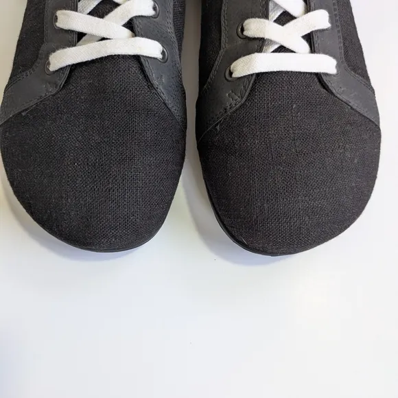 Xeroshoes Men's Toronto Shoes Sz 10.5 Minimalist Casual Comfort Black White