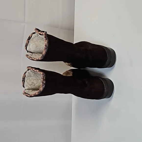 Yodelers Leather Sherpa Lined Boots Sz 8