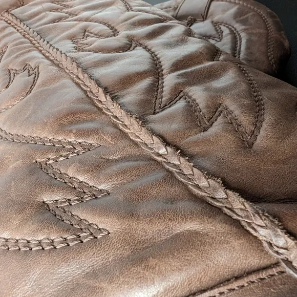 Zara 37 vintage brown leather pointed toe calf high embroidered western boots