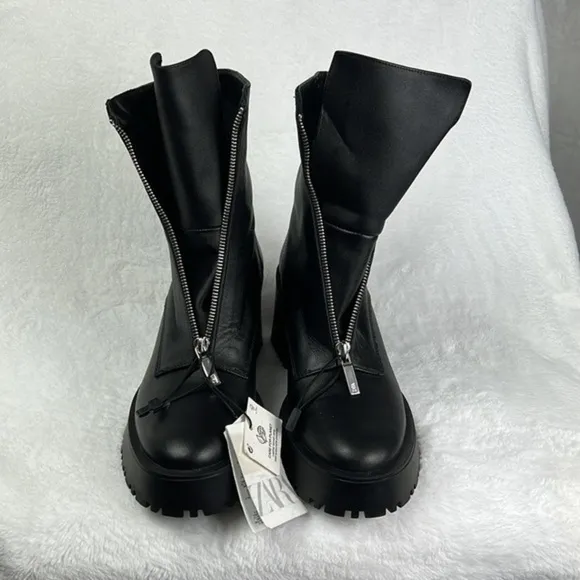 Zara Black Leather Chunky Front Exposed Zipper 90s Style Ankle Lug Y2K Boots