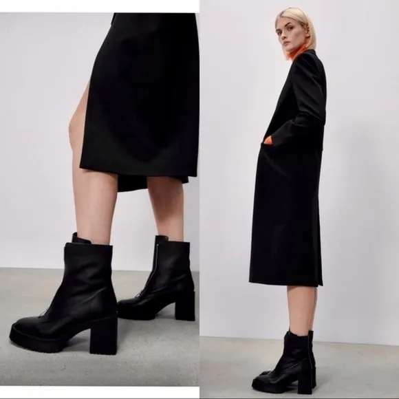 Zara Black Leather Chunky Front Exposed Zipper 90s Style Ankle Lug Y2K Boots