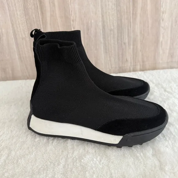 Zara Fabric High Top Black and White Minimalist SneakersSize 8