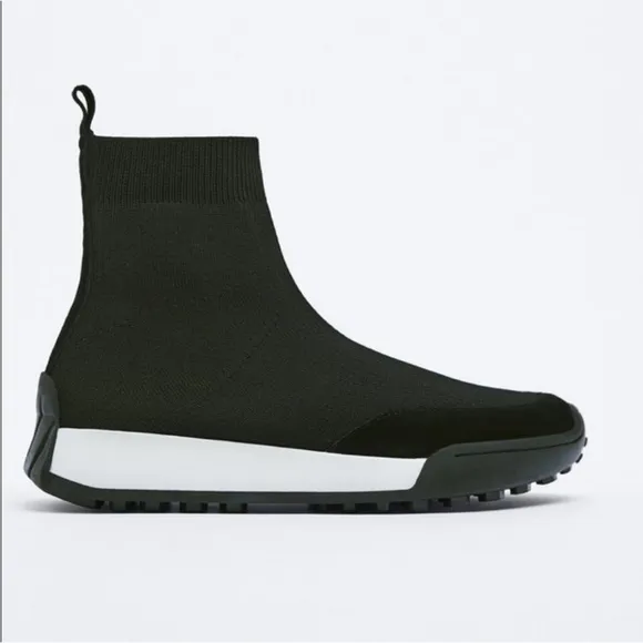 Zara Fabric High Top Black and White Minimalist SneakersSize 8